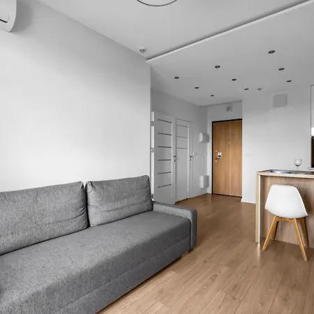 8th Floor Wlochy - Balcony, Workspace - By Rentujemy * Warsaw