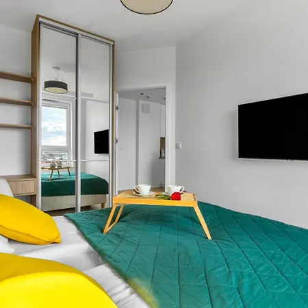 8th Floor Wlochy - Balcony, Workspace - By Rentujemy Warschau
