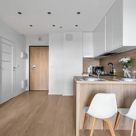 8th Floor Wlochy - Balcony, Workspace - By Rentujemy Apartman *
